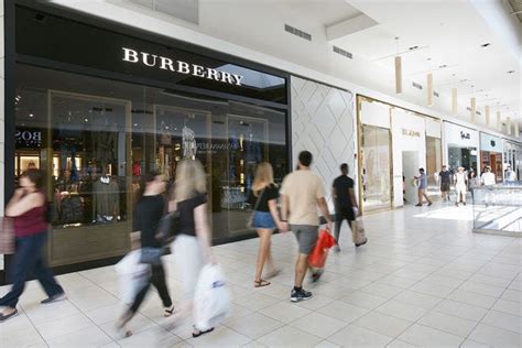 fashion outlets of chicago burberry